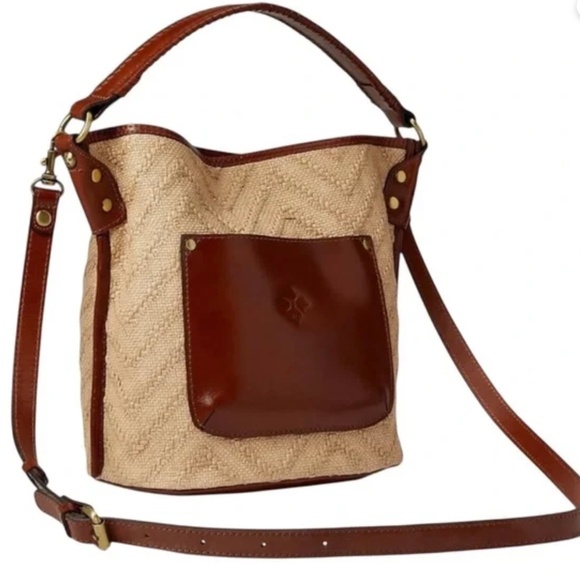 Patricia Nash Lyon Otavia Natural Zig-Zag Bucket Bag crossbody - Picture 2 of 7